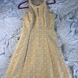 White House Black Market Size 2